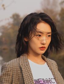 周依然